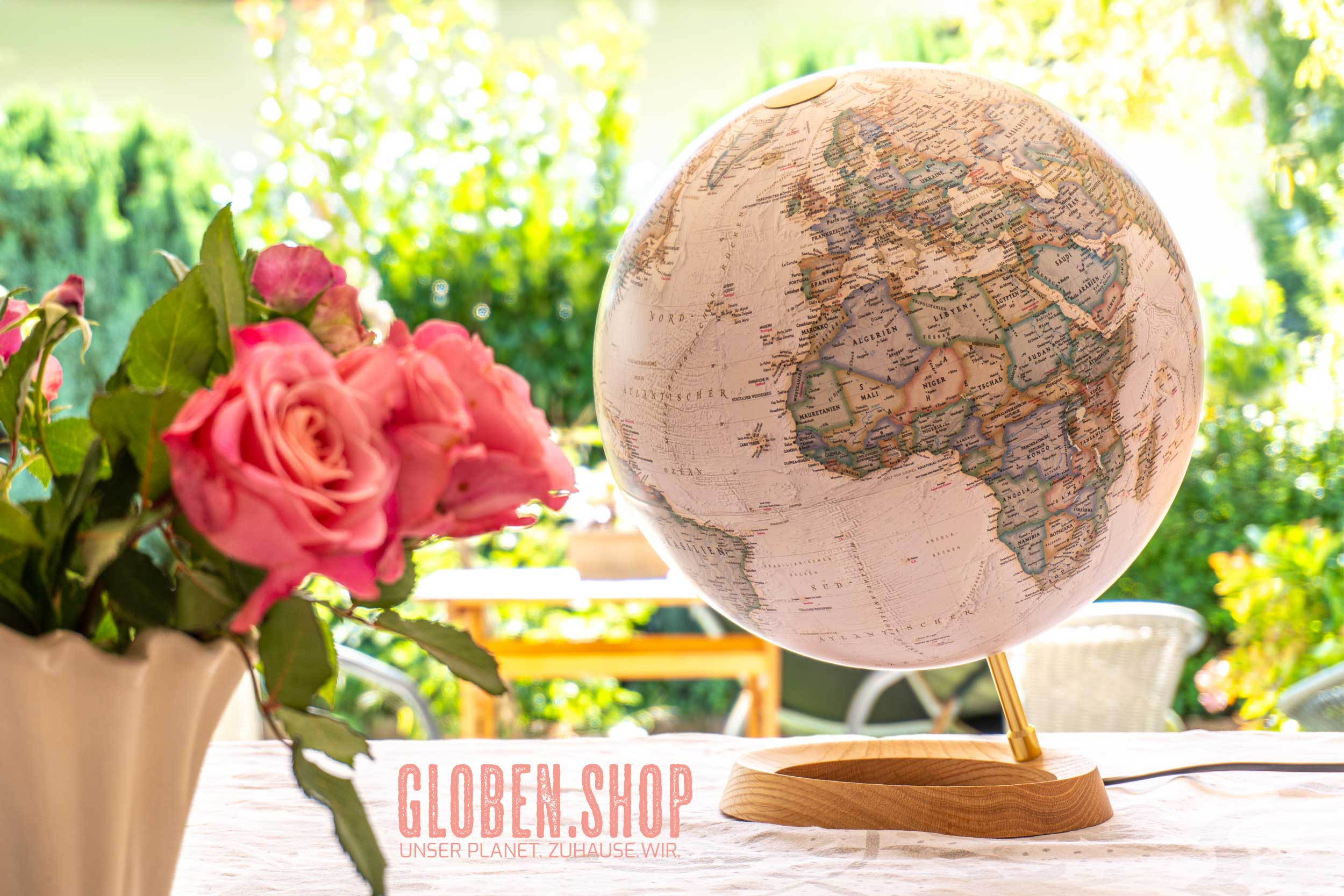 Desk globe - National Geographic "Neon Executive" - Ø 30 cm / 11,81 inch